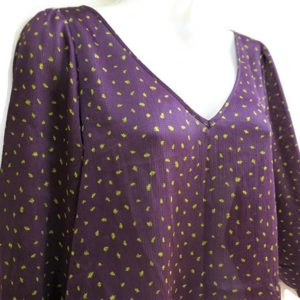 BCBGeneration Blouse V Back Cutout Purple Yellow - Picture 3 of 6
